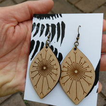 Load image into Gallery viewer, Sunburst earrings, large
