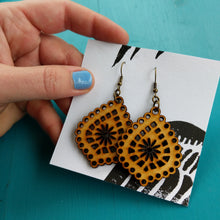 Load image into Gallery viewer, Star Anise and lace, medium earrings
