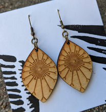 Load image into Gallery viewer, Sunburst earrings, medium, lasercut birch
