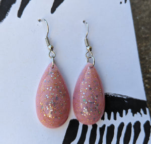 Bubblegum drop resin earrings, medium