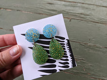 Load image into Gallery viewer, Spring Dewdrop resin earrings
